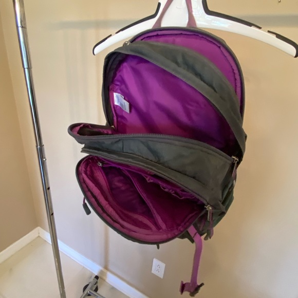 North Face Backpack - Picture 2 of 4